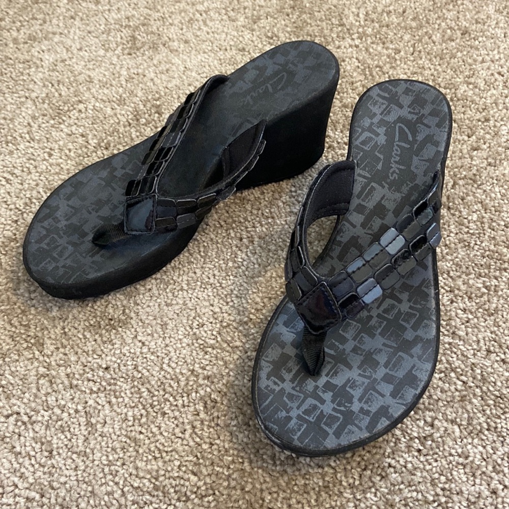Clark’s wedge sandals size 5